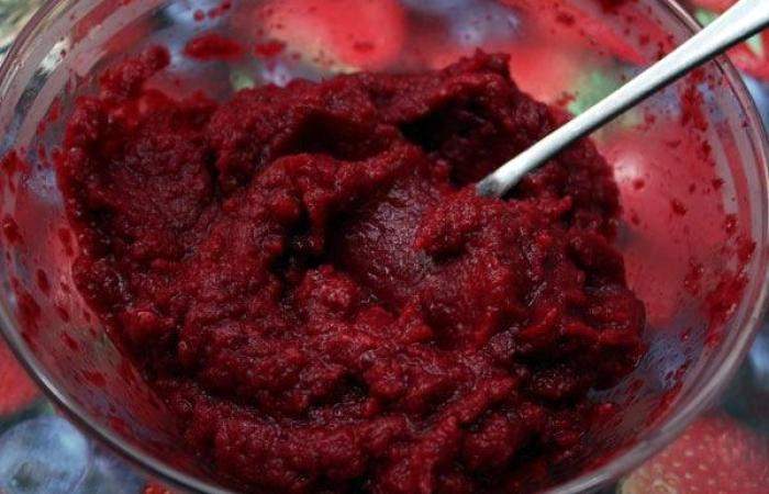Рецепт Миндальный десерт с ягодами шаг-6