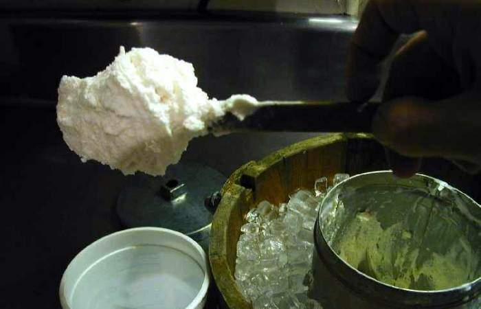 Рецепт Простое сливочное мороженое  шаг-4