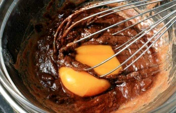 Рецепт Шоколадный мусс с коньяком  шаг-2