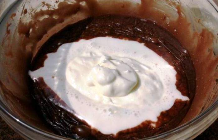 Рецепт Шоколадный мусс с коньяком  шаг-4
