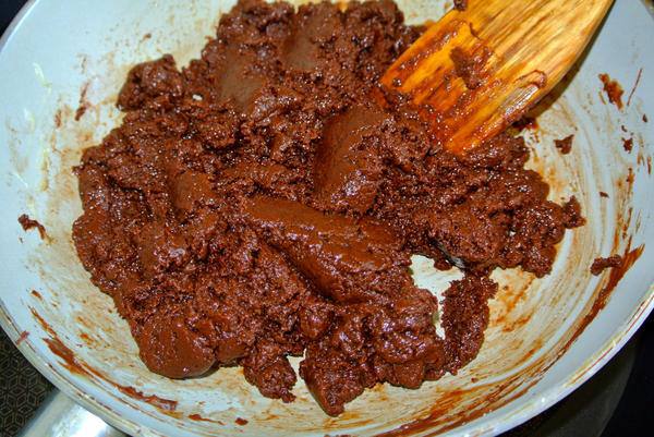 Рецепт Шоколадный фадж с орехами шаг-5