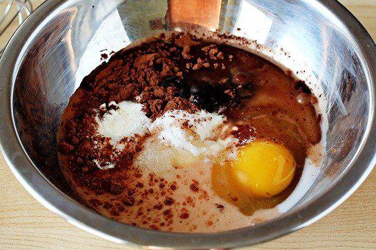 Рецепт Шоколадный пудинг в кружке  шаг-2