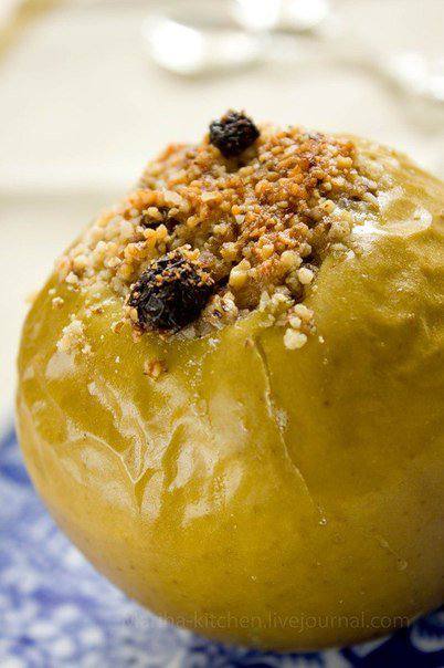 Рецепт Яблоки, запеченные с медом и орехами шаг-3