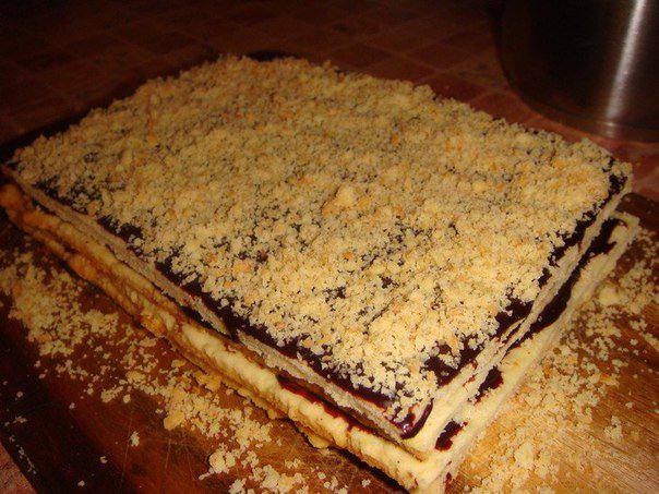Рецепт Пирожное с шоколадно-ягодным соусом шаг-8