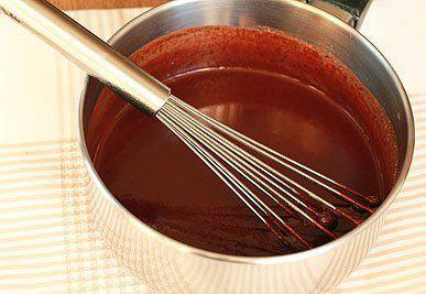 Рецепт Шоколадно-клюквенный торт шаг-3