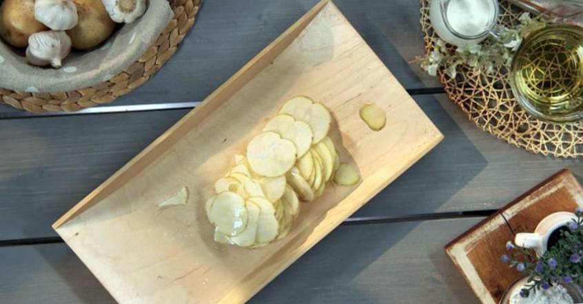 Рецепт Хрустящий картофель с карамелью шаг-1