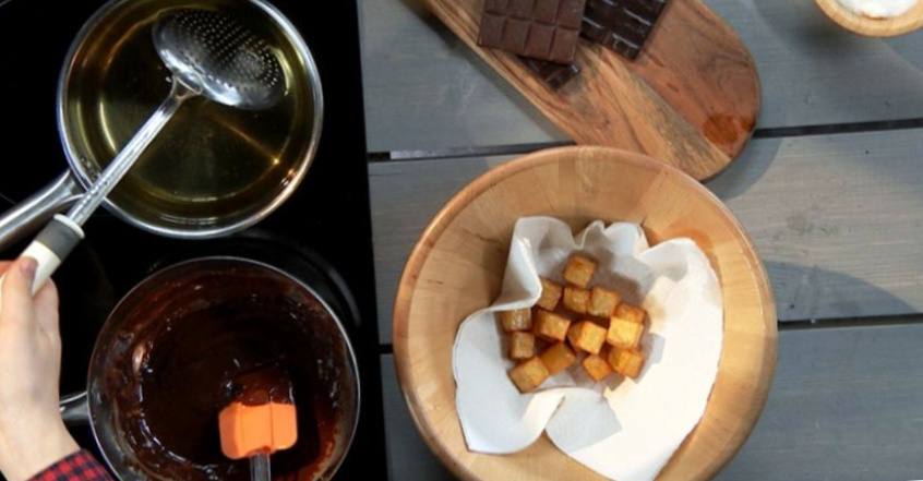 Рецепт Картофельные кубики с шоколадом и мандариновым пюре шаг-3