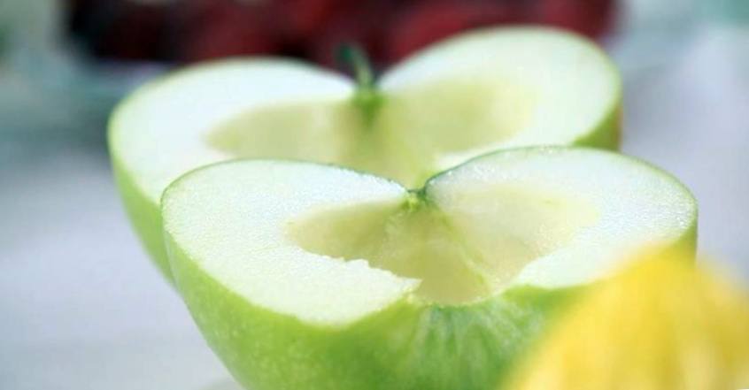 Рецепт Малиновые яблоки с орехами шаг-1