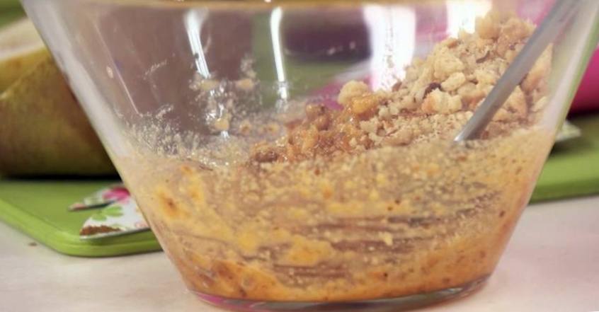 Рецепт Медовые груши с орехами и запеченным инжиром  шаг-2