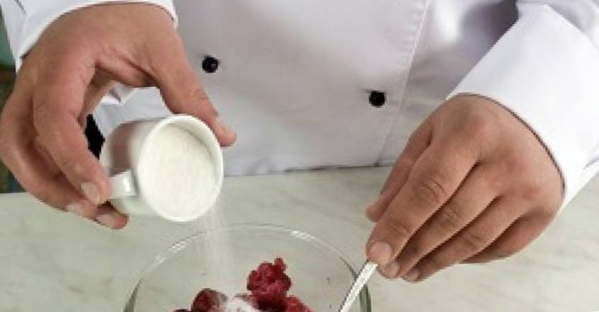 Рецепт Сметанное суфле с ягодами шаг-3