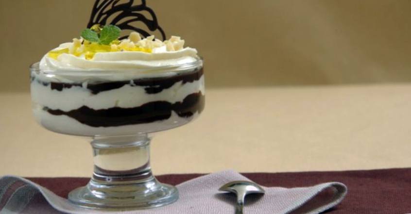 Рецепт Творожный десерт с айвой и шоколадом шаг-3