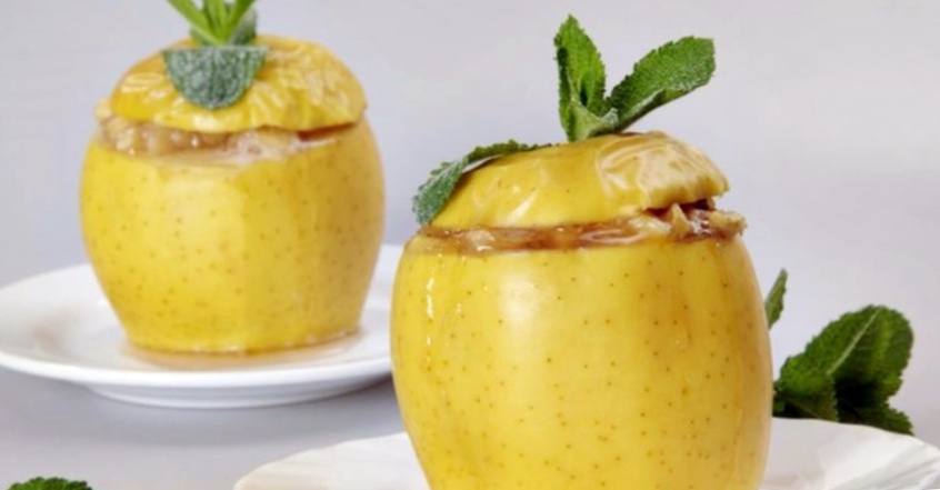 Рецепт Запечённые яблоки с бананом и абрикосовым джемом шаг-3