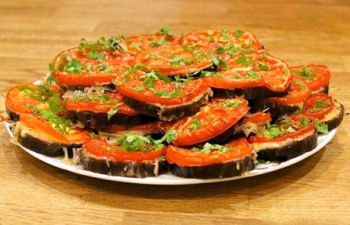 Рецепт Баклажаны с сыром и помидорами шаг-8