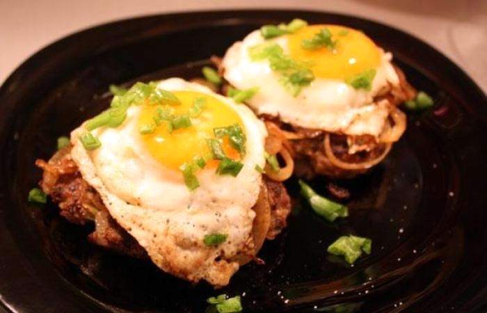 Рецепт Бифштекс с луком Готовим Мясо Бифштекс с луком