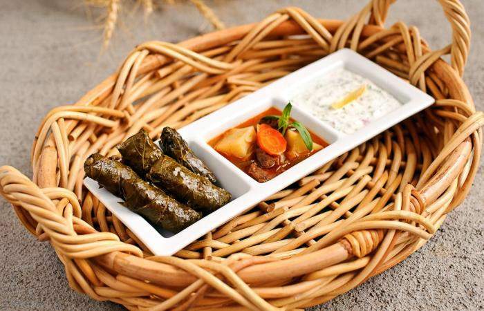 Рецепт Долма из виноградных листьев Готовим Мясо Долма из виноградных листьев