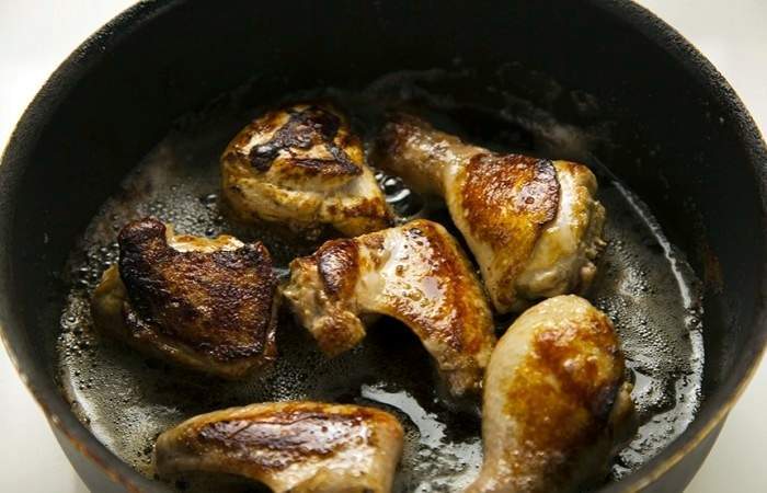 Рецепт Фрикасе из курицы с овощами в винном соусе шаг-3