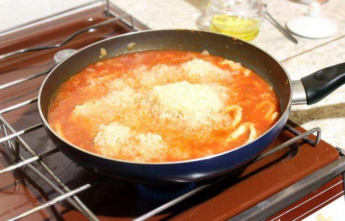 Рецепт Испанская паэлья с креветками и кальмаром шаг-9