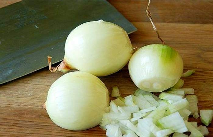 Рецепт Картофель, фаршированный овощами, брынзой и яйцом  шаг-4