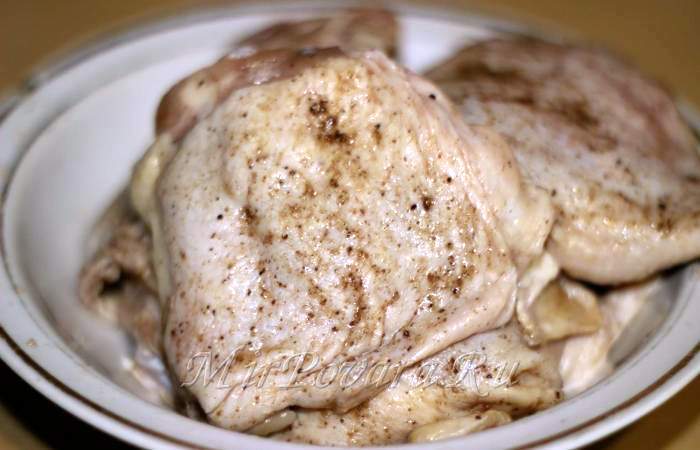 Рецепт Картофель с курицей и грибами в горшочке  шаг-2