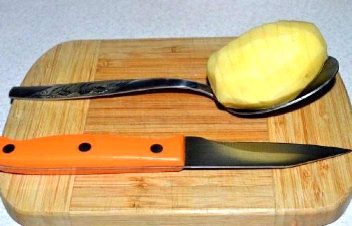 Рецепт Картофель с сыром в мультиварке шаг-1