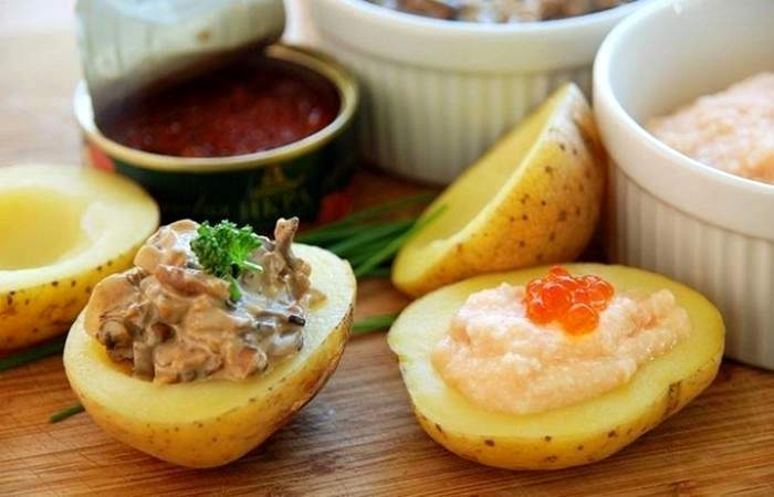 Рецепт Картофельные сундучки с шампиньонами, лососем и икрой шаг-9
