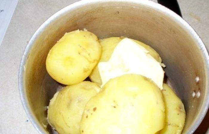 Рецепт Картофельные зразы с ветчиной и сыром  шаг-2