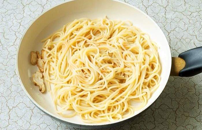 Рецепт Классические спагетти шаг-3