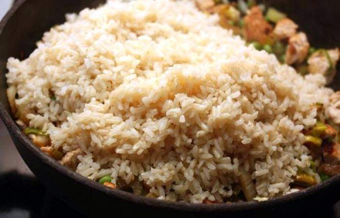 Рецепт Коричневый рис с индейкой и овощами шаг-5