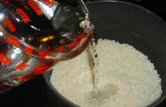 Рецепт Креветки с чесноком и рисом шаг-3