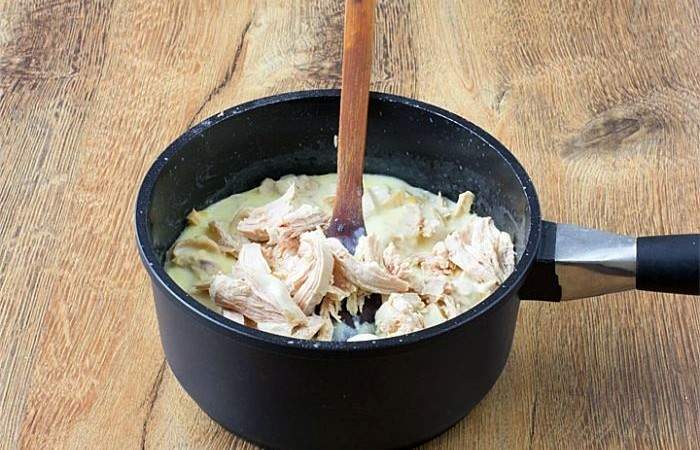 Рецепт Кулебяка с курицей из слоеного теста  шаг-2