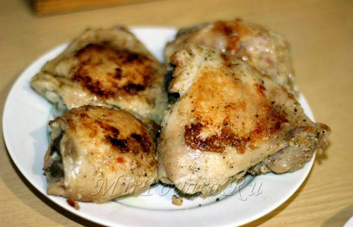 Рецепт Куриные бедрышки, жареные в мультиварке шаг-5