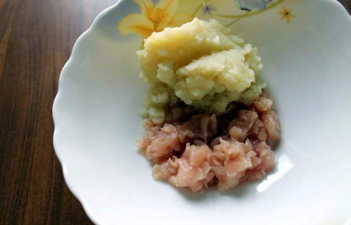 Рецепт Куриные котлеты с картофельным пюре  шаг-2