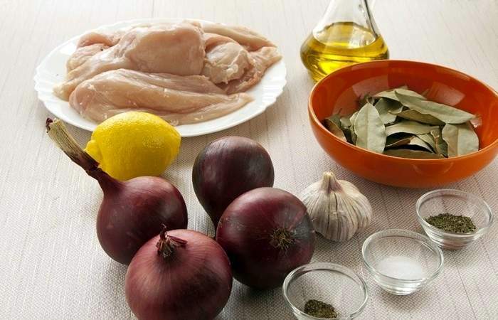 Рецепт Куриный шашлык по-гречески шаг-1