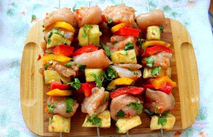 Рецепт Куриный шашлык с овощами на сковороде гриль шаг-7
