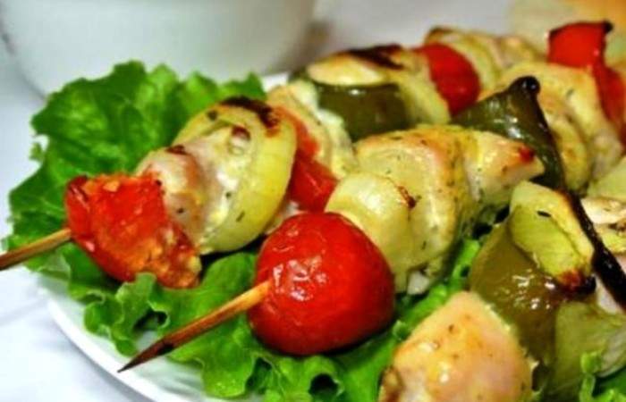 Рецепт Куриный шашлык с овощами в духовке шаг-9
