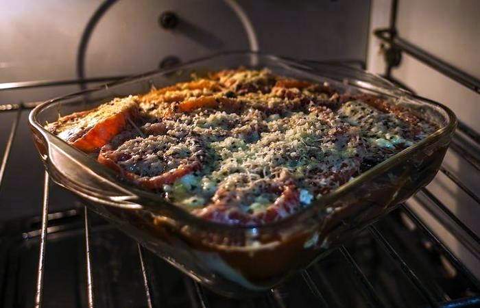 Рецепт Лазанья с баклажанами, помидорами и творогом шаг-8