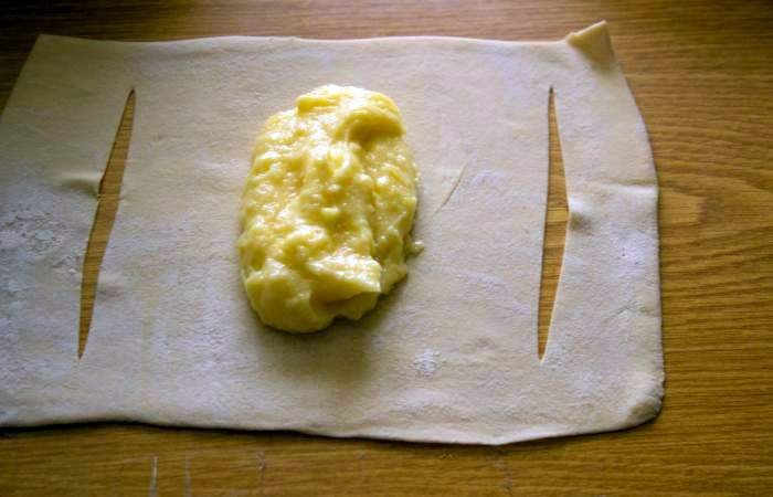 Рецепт Лодочки из слоеного теста с картофелем и мясом шаг-9