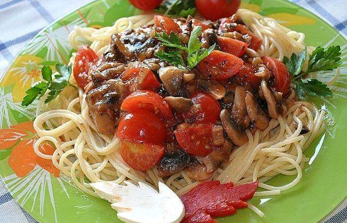 Рецепт Паста с баклажанами и помидорами шаг-10