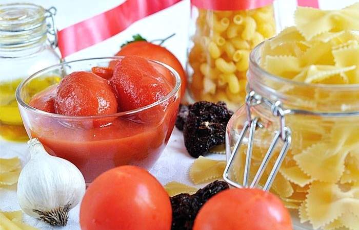 Рецепт Паста с помидорами шаг-1