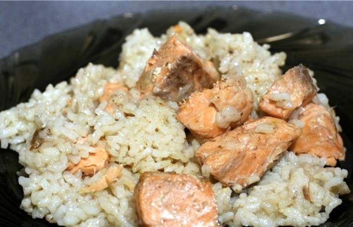 Рецепт Плов с красной рыбой в мультиварке Готовим Кухонная техника Плов с красной рыбой в мультиварке