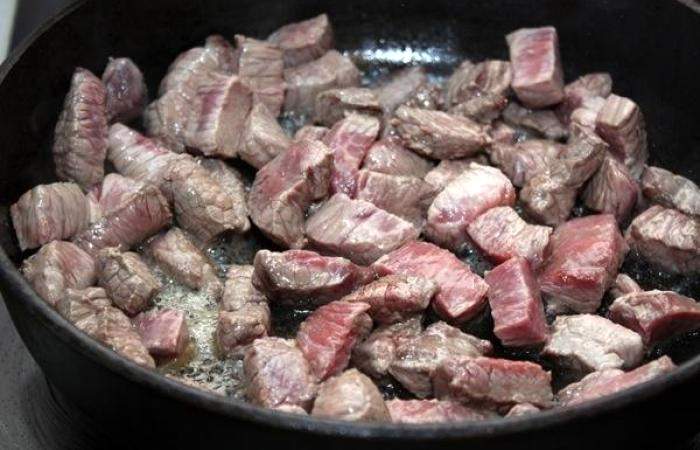 Рецепт Пряное мясо с фасолью шаг-1