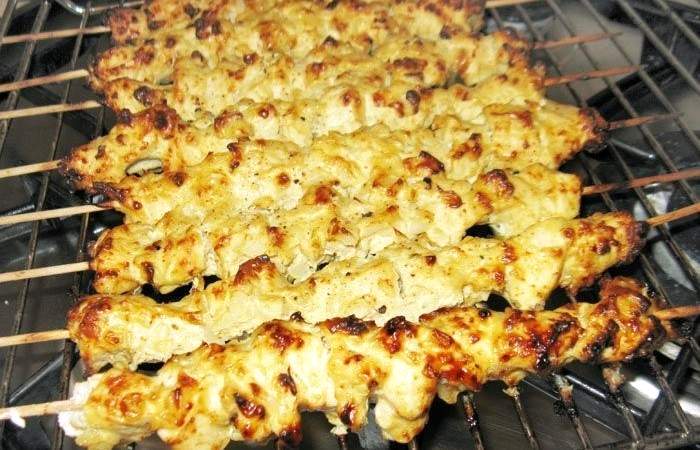 Рецепт Шашлык из курицы в майонезно-горчичном маринаде шаг-9