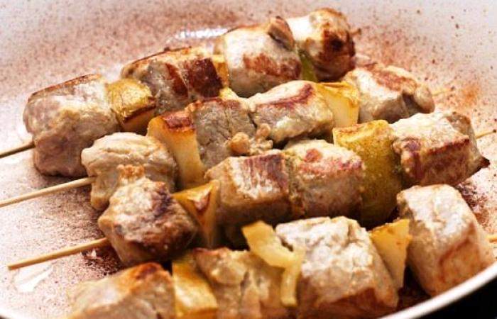 Рецепт Шашлык из свинины с грушами в домашних условиях шаг-3