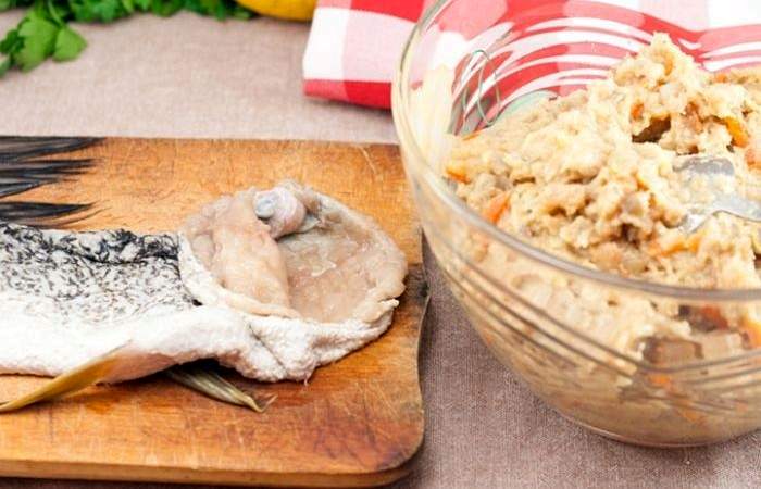 Рецепт Щука, фаршированная грибами и овощами шаг-9