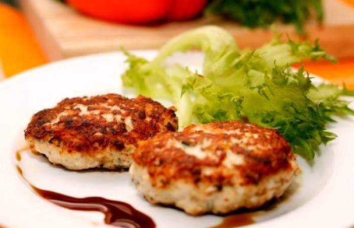 Рецепт Сочные куриные котлеты с сыром Готовим Мясо Сочные куриные котлеты с сыром