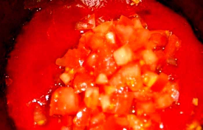 Рецепт Тефтели в томатном соусе с базиликом шаг-3