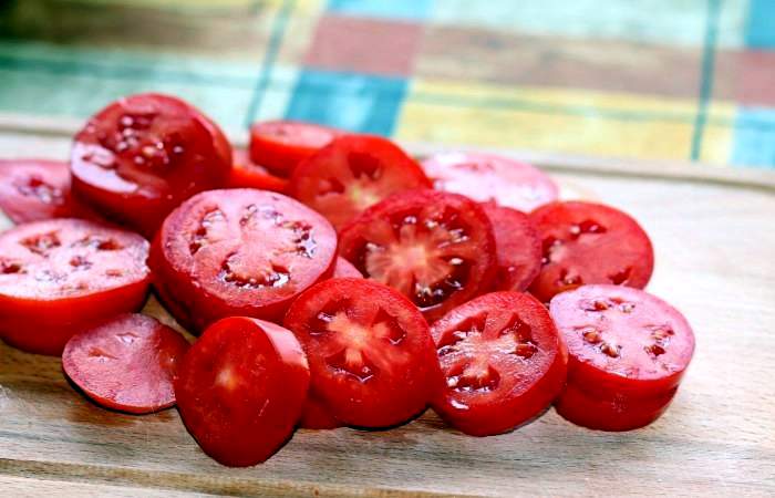 Рецепт Яичница с помидорами  шаг-2