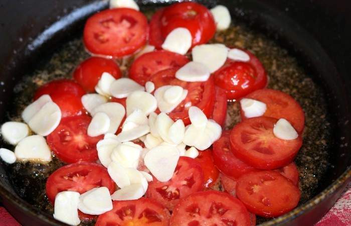 Рецепт Яичница с помидорами  шаг-4