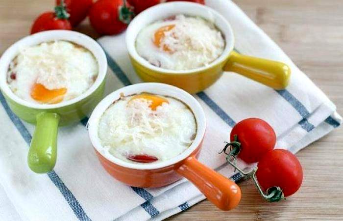 Рецепт Яичница с помидорами и сыром в духовке Готовим Яйца Яичница с помидорами и сыром в духовке