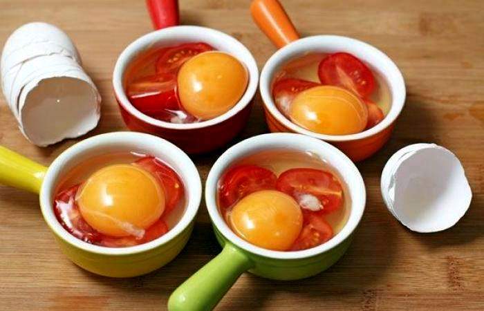 Рецепт Яичница с помидорами и сыром в духовке шаг-3